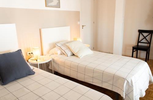 Palacio Hostel | Espejo