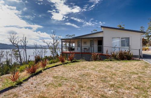 Brooks Bay House | Esperance Landing