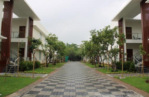 Thirukazhukundram Resort | Esthell Village Resort