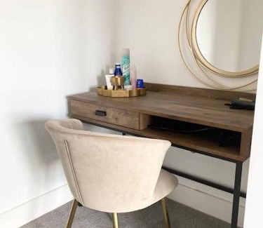 Llansanffraid Glan Conwy House | Estuary View - Newly Built 3-Bed House