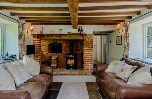 East Woodyates House | Eton Cottage