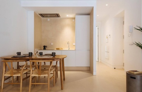 San Julian Apartment | Eva Recommends Castellar 2.1 con piscina