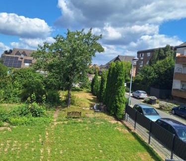 Weilerswist Apartment | Eva's Home - Nähe Phantasialand, Therme Euskirchen, Eifel,sehr gute Bahnanbindung nach Köln