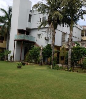 Panch Batti House | Ever green guest house