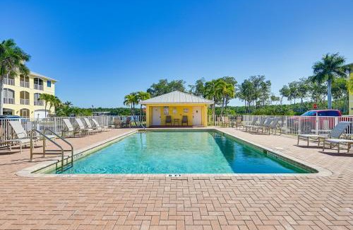 Everglades City Apartment | Everglades City Condo with Porch Steps to Water!