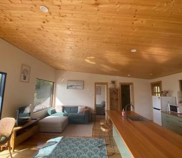Primrose Sands House | Evergreen Cabin