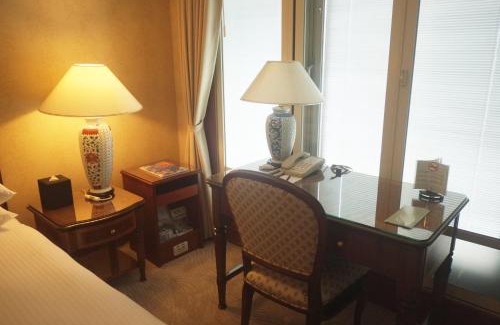 Zhongshan Hotel | Evergreen Laurel Hotel Taipei