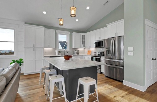 North Topsail Beach House | Everlong - Oceanviews - Pet Friendly - Elevator