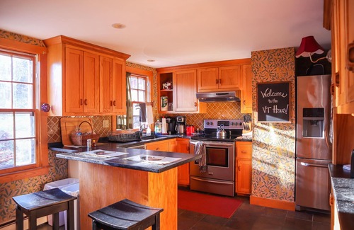 Andover House | "Everything VT" Getaway Centrally Located: Ski, Shop, Golf, Hike, Relax