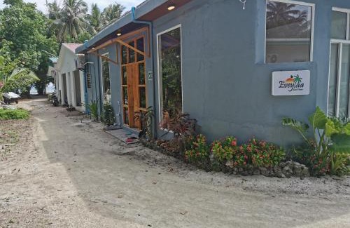 Fulidhoo House | Eveylaa Guesthouse