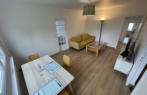 Evian-les-Bains Apartment | π Evian Vue Lac Location Vacances π