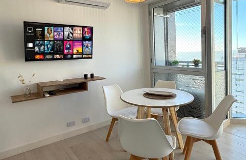 La Perla Apartment | Excelente! Vista al mar con cochera y amenities gimnasio, play room y pileta no climatizada