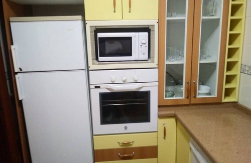 Huelva Condo | Excellent location, next to Plaza la Merced 4 bedrooms