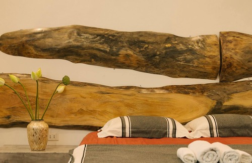 Hoan Kiem Apartment | Exceptional Heritage Gallery Apartment @city Centrer