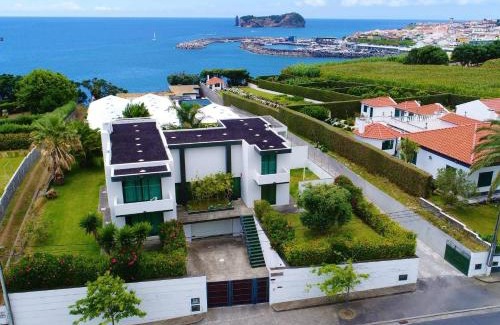 Vila Franca do Campo Villa | Exceptional villa in Vila Franca Do Campo with private pool