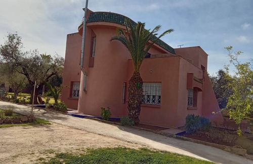 Meknes Villa | Exceptional villa, secure parking, 5 mins from the highway