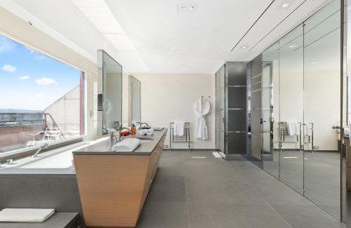 Saint-Jean and Charmilles Apartment | Exclusive 3 Bedroom Luxury penthouse