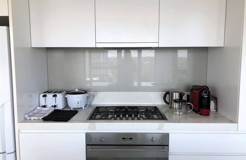 Wolli Creek Apartment | Exclusive apartment with water views