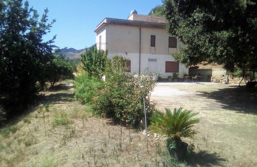 Calatafimi House | Exclusive, large house, large countryside and (tub)swimming pool