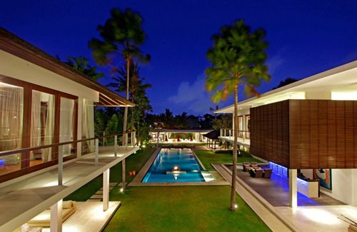 Berawa Villa | Exclusive Luxury Villa with Pool & Entertainment – Bali Villa 1059