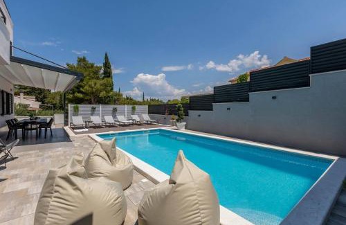 Cove Osibova (Milna) Villa | Exclusive Villa Del Mar in Milna with a pool
