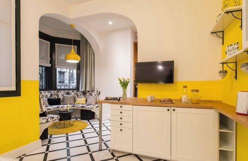 Tre Torri Villa | Exclusive Villa in City Life for groups (NO party)