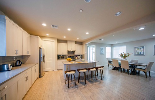 East Palo Alto House | Executive New House 4B3B Decent Community Stanford