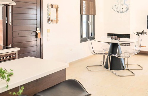 Vassilias Villa | Executive Skiathos Villa | 3 Bedrooms |.