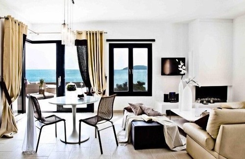 Vassilias Villa | Executive Skiathos Villa | 3 Bedrooms |.
