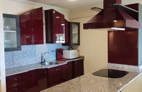 Los Balcones Apartment | Exklusive Sonnige Ferienwohnung mit Tollem Blick auf den Hafen & das Meer, Wifi