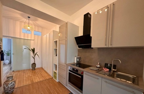 Hauptbahnhof Apartment | Exklusives Studioapartment im Herzen Saarbrückens