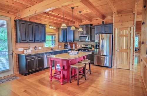 Boone House | Experience breathtaking views, hot tub, game room, & close to downtown Boone