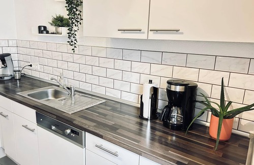 Elz Apartment | Experience Limburg up close! 90sqm, parking, garden