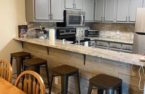 Banner Elk Condo | Experience Mountain Bliss - Overlook Wedding Barn Discount - 2117