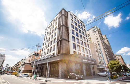 Xitun District Hotel | Explore Hotel