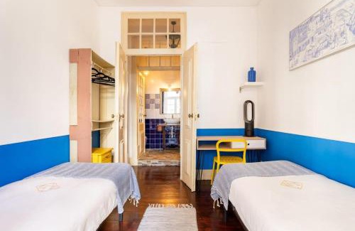 Se Apartment | Explore Lisbon from an Artistic Alfama Home