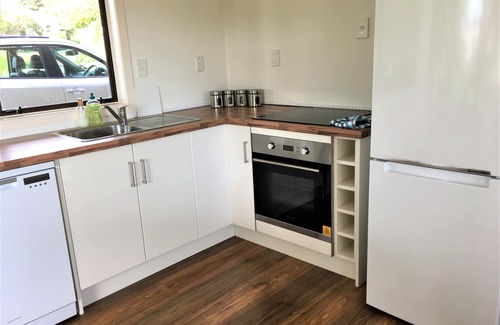 Omapere Apartment | Explore the beautiful Hokianga area from this comfortable self contained flat.