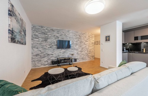 Boeblingen Apartment | EXQUIS 3 Room Design LOUIS I Parking I Balcony I Next to Panzer KaserneI Family