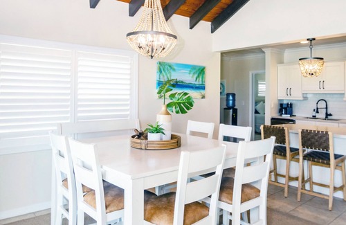 George Town House | EXQUISITE BEACHFRONT HOME