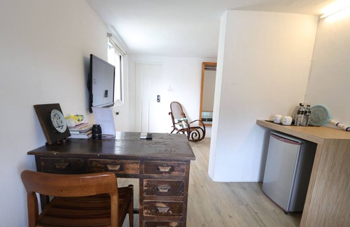 West Central District House | F302 Double room in Tainan Shengnong Old Street, Xinyi Street