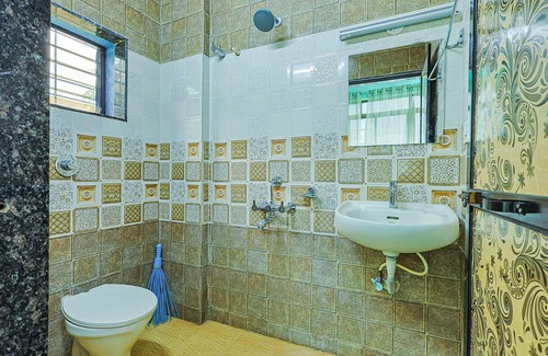 Siridao Hotel | FabExpress Goa Beach Heaven