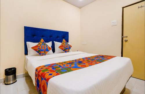 Kismat Nagar Hotel | FabExpress Kurla Inn - Nr BKC