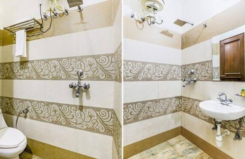 Sector 45 Hotel | Fabexpress Mayank Palace