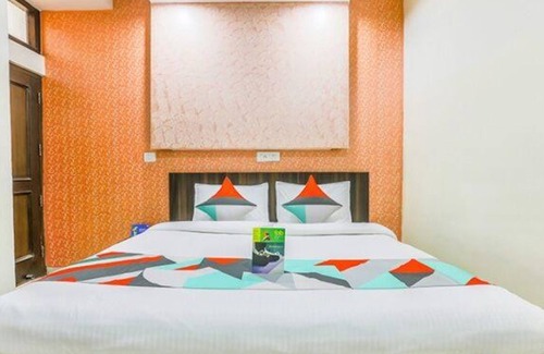 Sector 45 Hotel | Fabexpress Mayank Palace