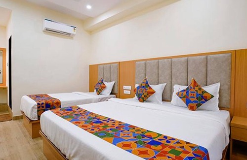 Kalina Hotel | Fabhotel 7 Square