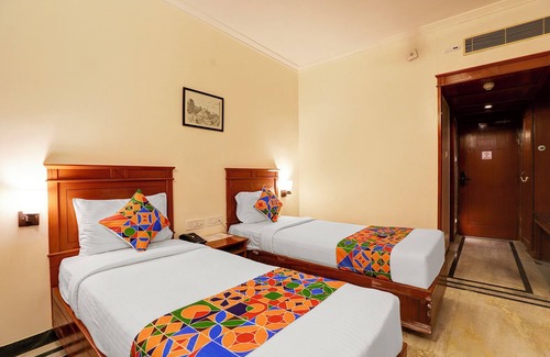 Chromepet Hotel | Fabhotel Grand Palace - Near to airport