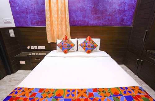 Chromepet Hotel | FabHotel MM Residency