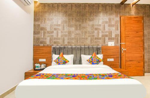 Ludhiana Hotel | FabHotel Royal Mapple