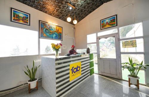 Dhanaulti Hotel | FabHotel Sizzling Resort & Adventure - Nr Main market