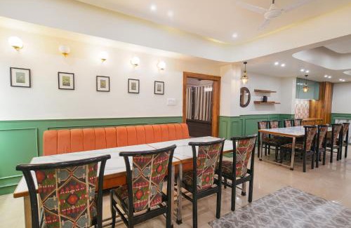 Kolar Road Hotel | FabHotel The Krishnayan